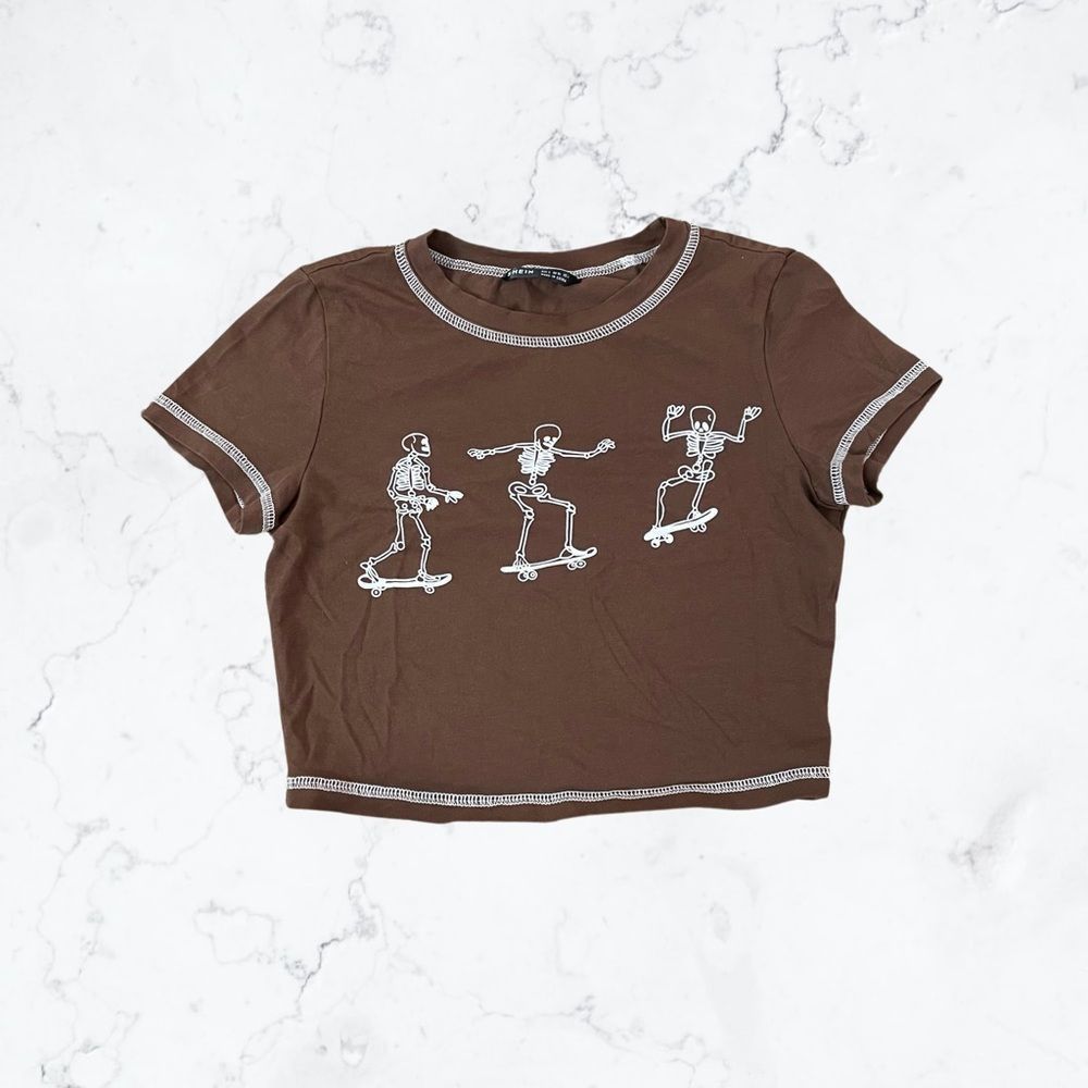 🍐3/$20🍐 Cocoa Chocolate Brown Exposed White Hem Skeleton Skateboard Crop Top